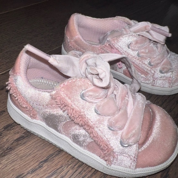 Dr. Scholl's Other - Dr scholl’s dusty pink smeaker with zipper luxury baby rare find